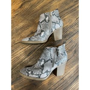 Universal Thread snakeskin booties